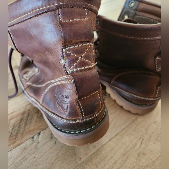 Men's Ultra Soft Leather Timberland Hiking Boots - Picture 13 of 13